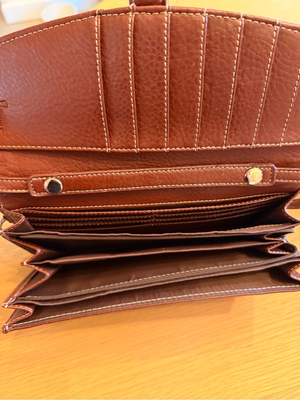 Vintage Aigner Crossbody Wallet - Picture 4 of 4
